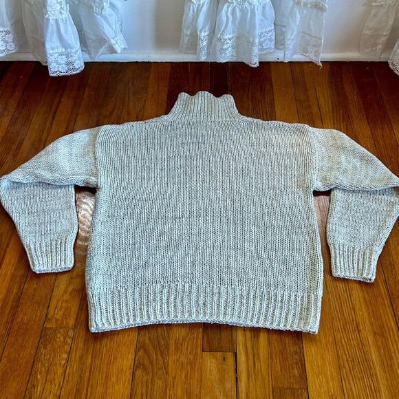 Vintage Jantzen Women’s Chunky Hand Knitted Sweater with Chevron Pattern - Picture 2 of 12